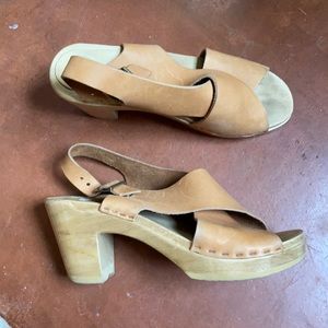 No. 6 Tan Crossover Clog Heel